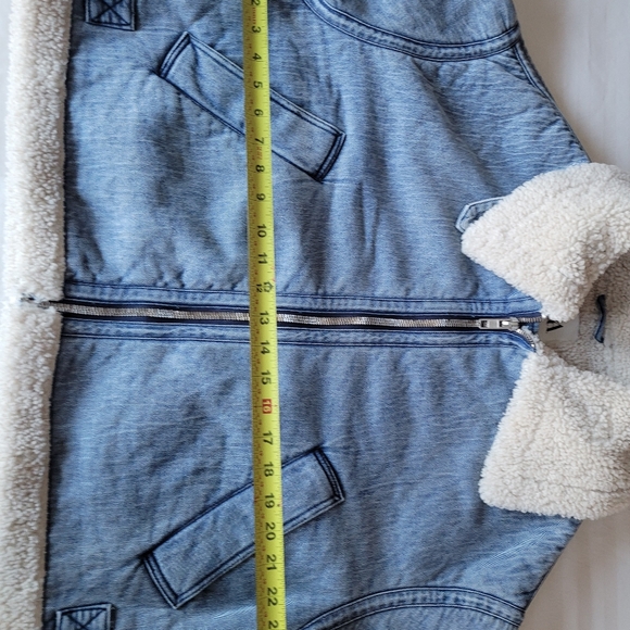 Zara Denim Jacket with Cream Sherpa Collar - Picture 8 of 14